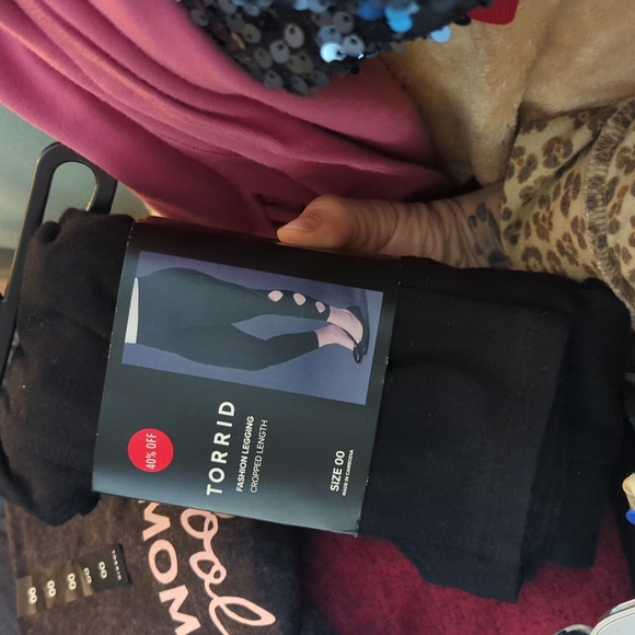 torrid Pants - Torrid NWT 00 Medium Cut Out Black Fashion Cropped Leggings